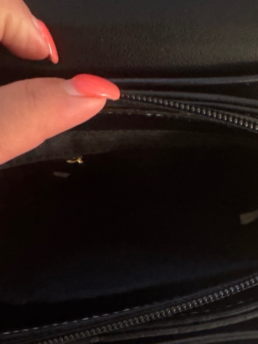 Handbag - Picture 5 of 5